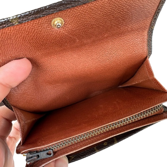 Authentic Louis Vuitton Vintage Monogram Leather & Gold Trim Tresor Wallet - Picture 8 of 12